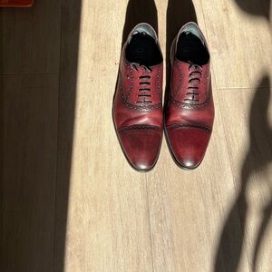 Elegant Burgundy Leather Men's Dress Shoes